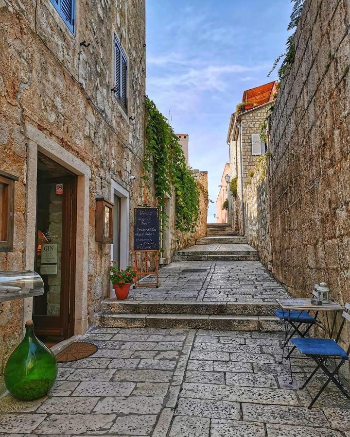 Apartman Mira I Denis Supetarska Draga Exterior foto